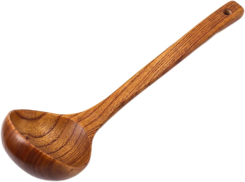 cucharon de madera sopa